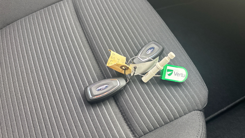 Ford Focus 1.0 EcoBoost Hybrid mHEV 155 Titanium 5dr Auto Petrol Hatchback